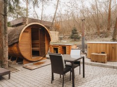 Alpha Wellness Sensations Tree House Relax Park, Chisinau